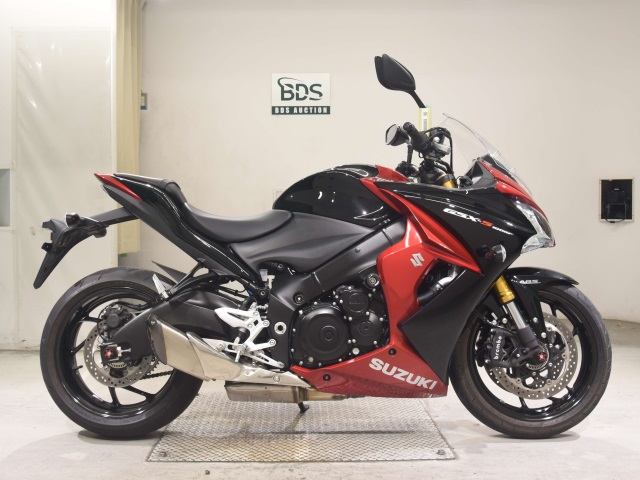 Suzuki GSX-S1000F