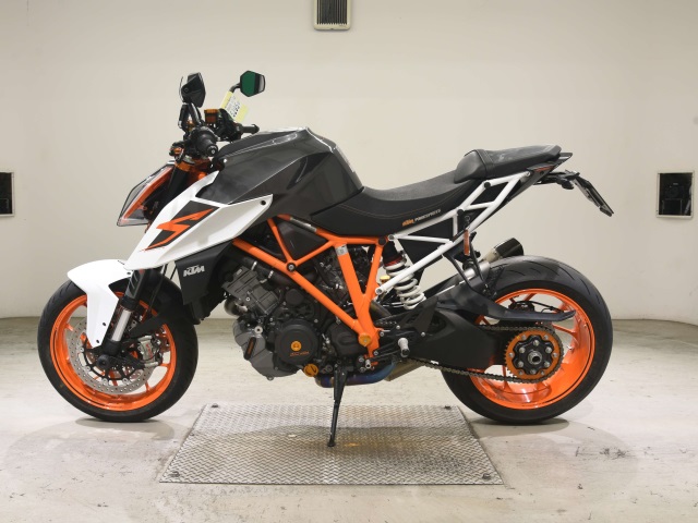 KTM 1290 SUPERDUKE R — фото 2
