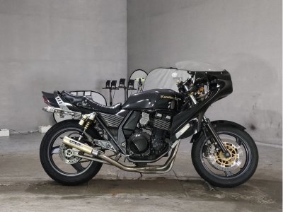 Kawasaki ZRX 400