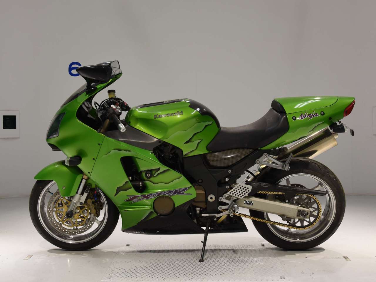 0288] Kawasaki NINJA ZX-12R - ZXT20A-025627