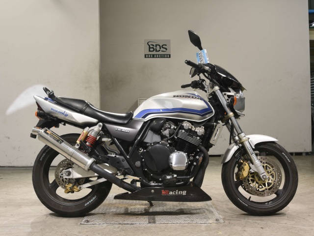 Honda CB400SFV