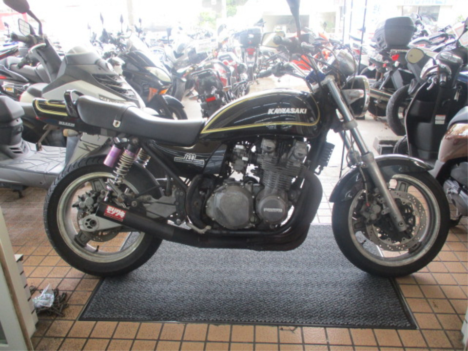 Kawasaki ZEPHYR750