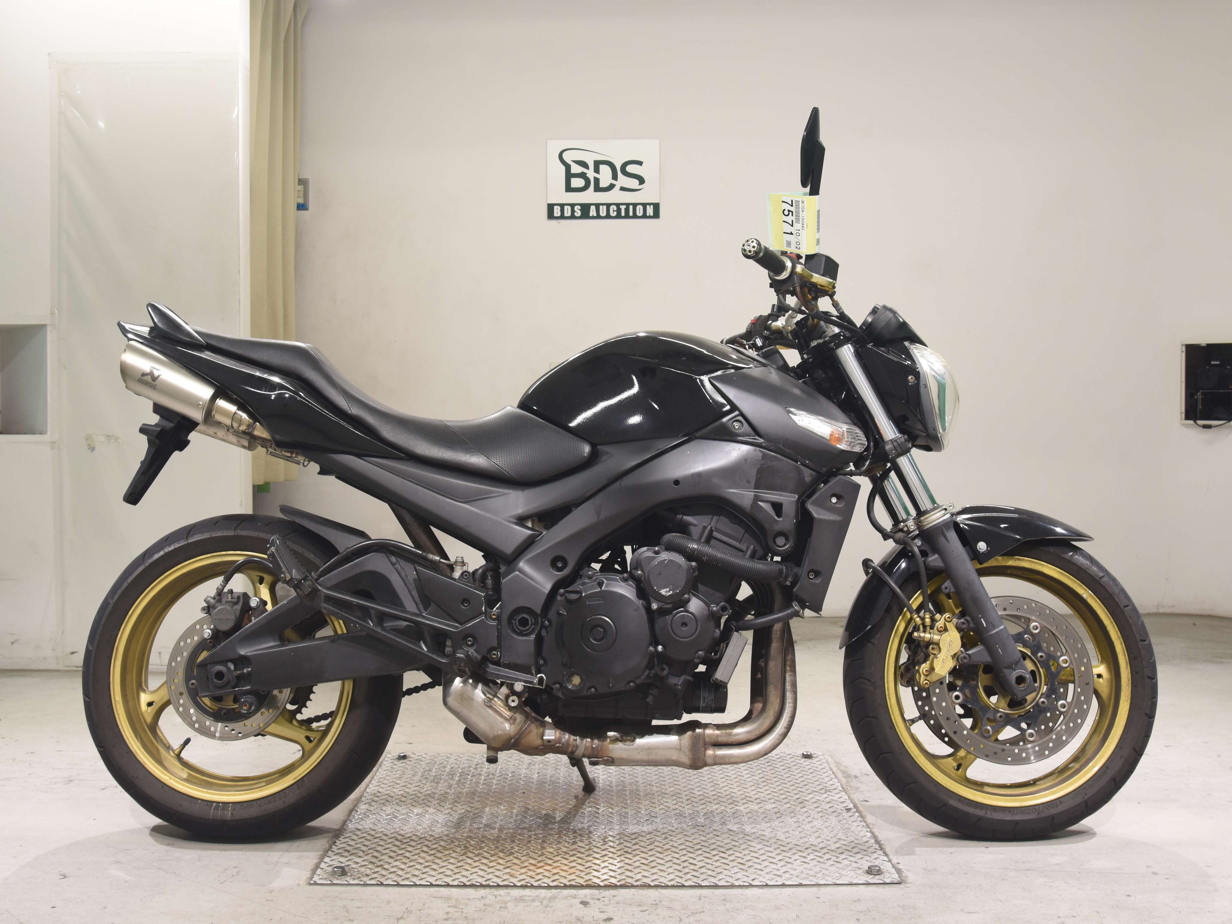 Suzuki GSR400