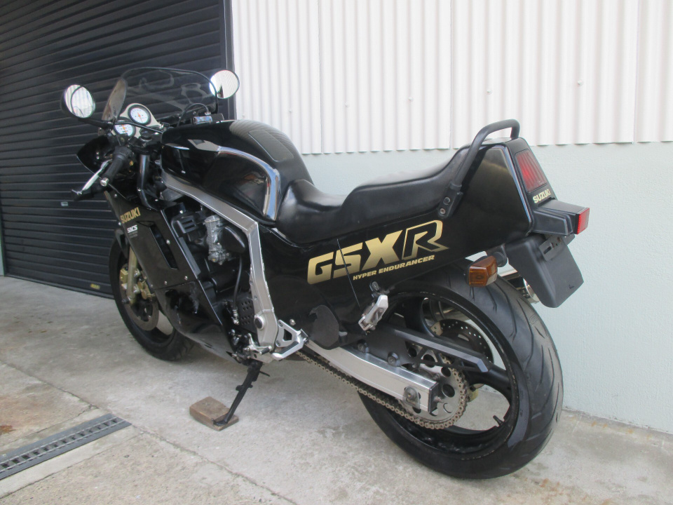 Suzuki GSX-R1100 — фото 8