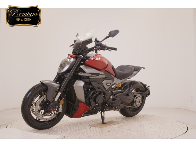 Ducati DIAVEL V4 — фото 4