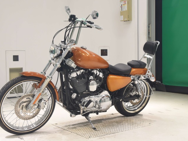 HD SPORTSTER SEVENTY-TWO XL1200V — фото 4