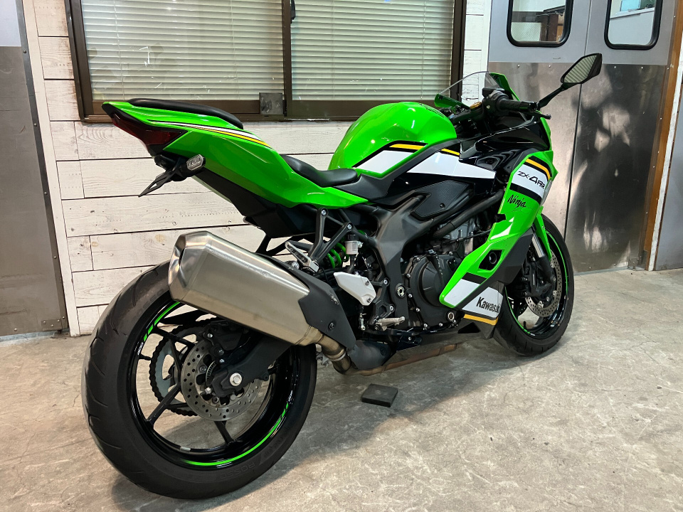 Kawasaki NINJA ZX-4RR — фото 6