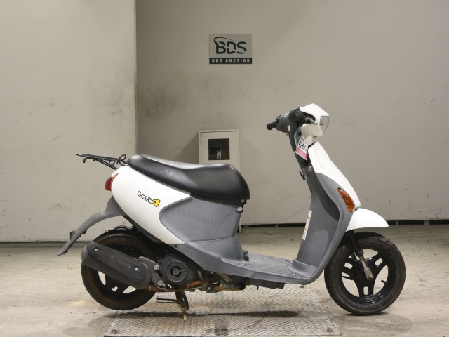 Suzuki LETS4