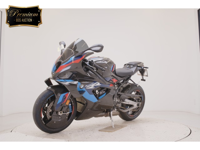 Motorcycle photo
