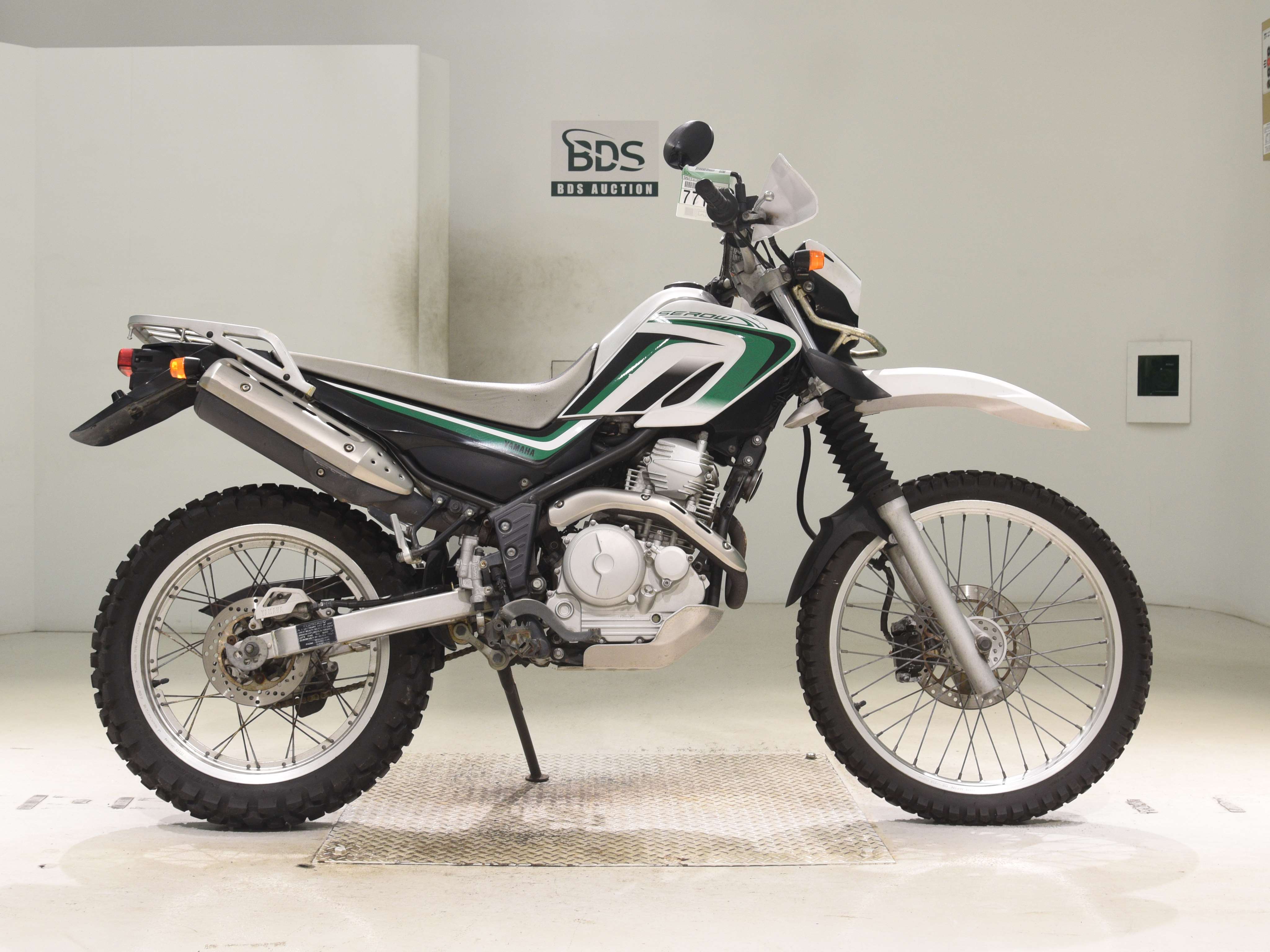 Yamaha SEROW XT250