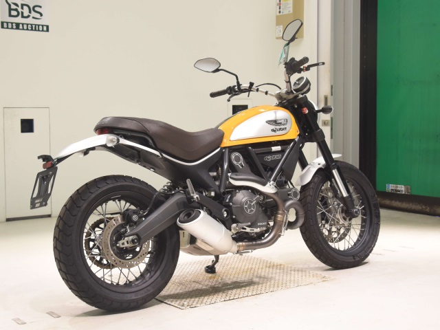 Ducati SCRAMBLER 803 CLASSIC — фото 5