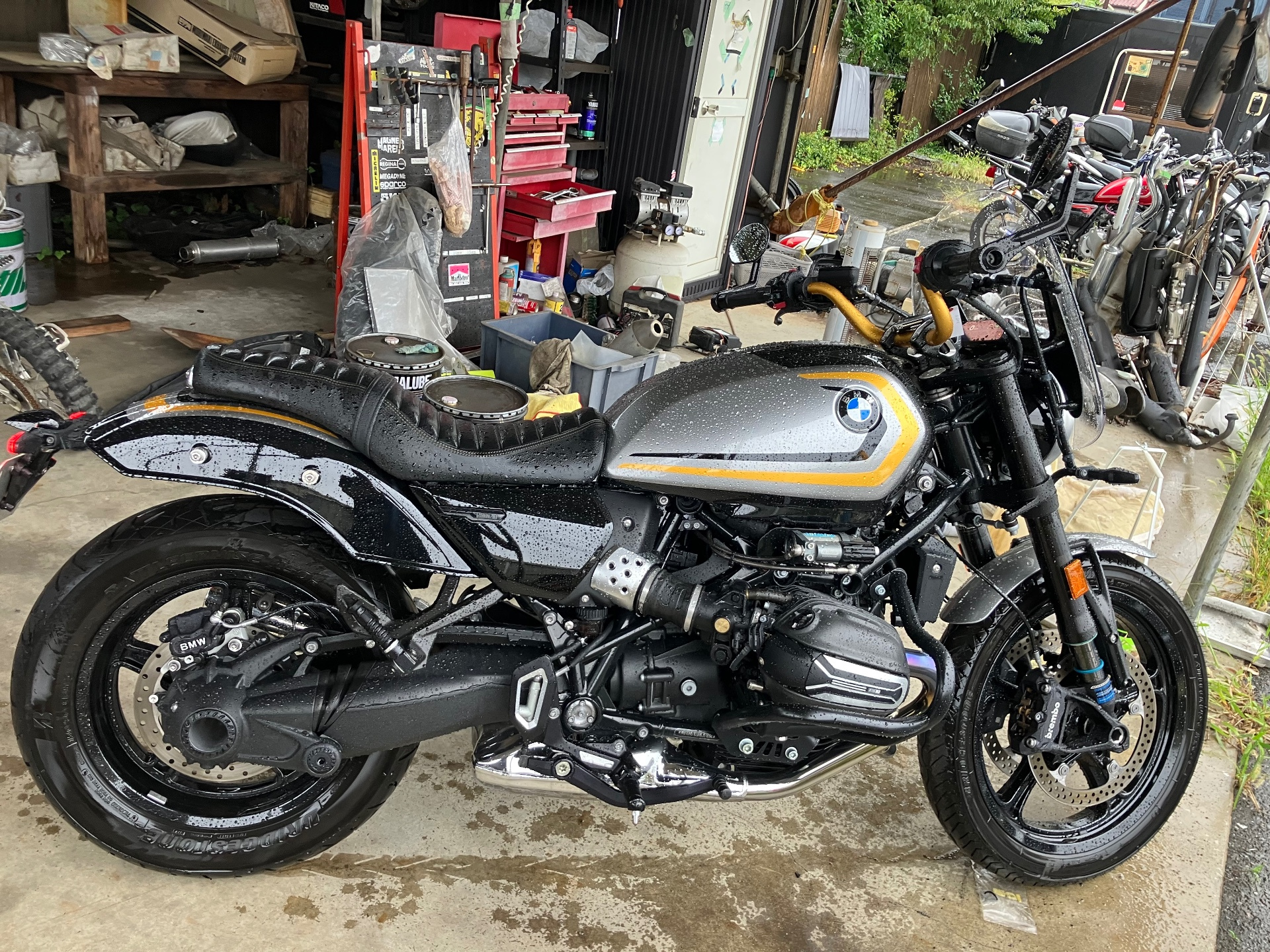 BMW R12
