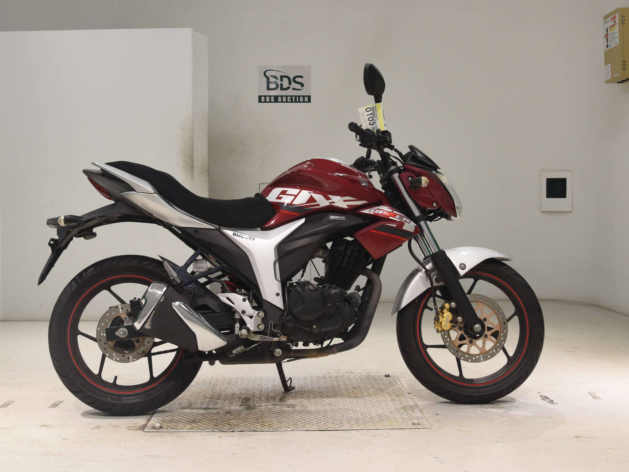 Suzuki GIXXER 150
