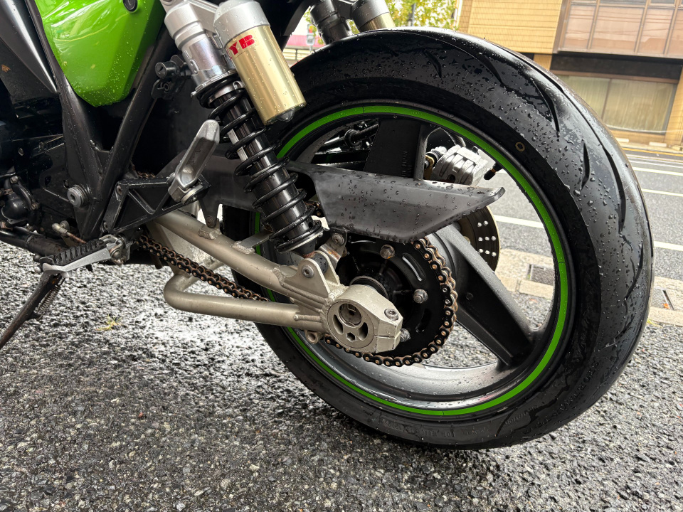 Kawasaki ZRX400 — фото 27