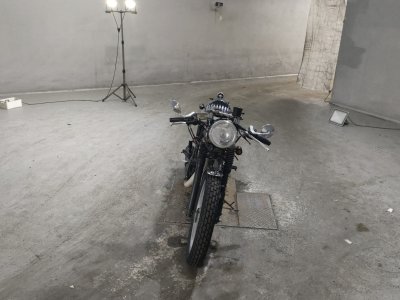 Yamaha SR400 — фото 3