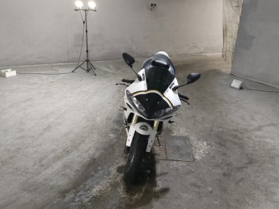 Yamaha YZF-R1 — фото 3