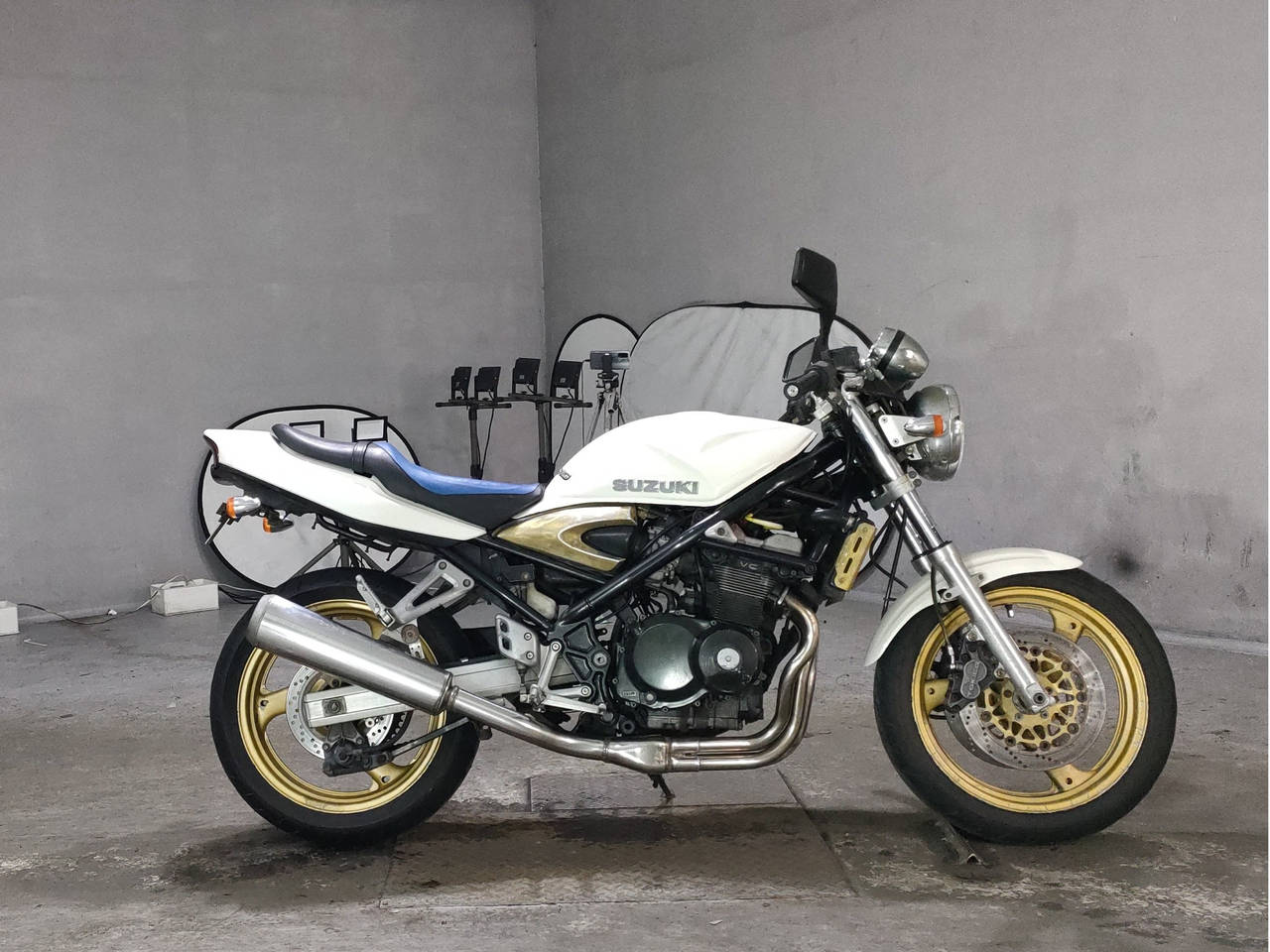 Suzuki BANDIT400