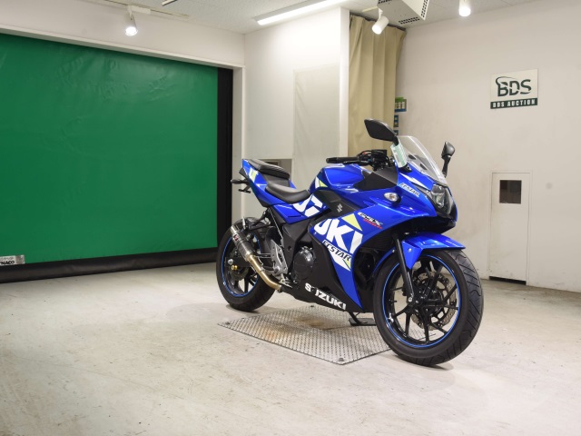 Suzuki GSX-250R — фото 3