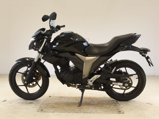 Suzuki GIXXER 150 — фото 2