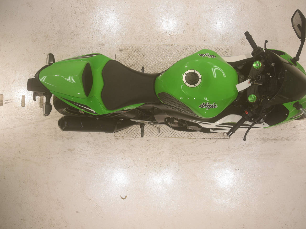 7662] Kawasaki ZX-6R - JKBZXJE19FA016331