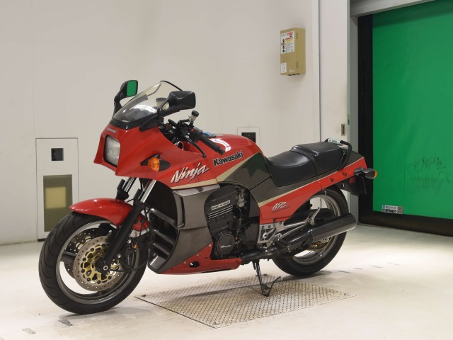 Kawasaki GPZ900R — фото 4