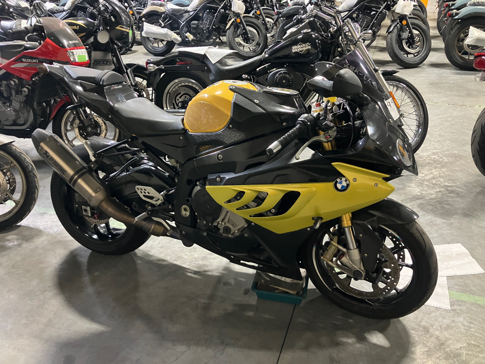 BMW S1000R