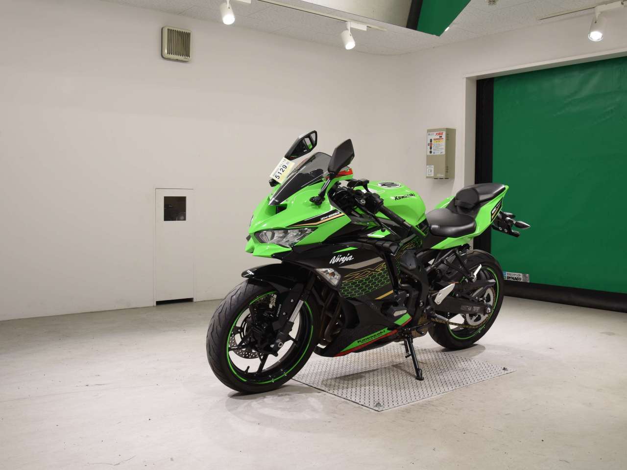 5129] Kawasaki NINJA ZX-25R - ZX250E-A01522