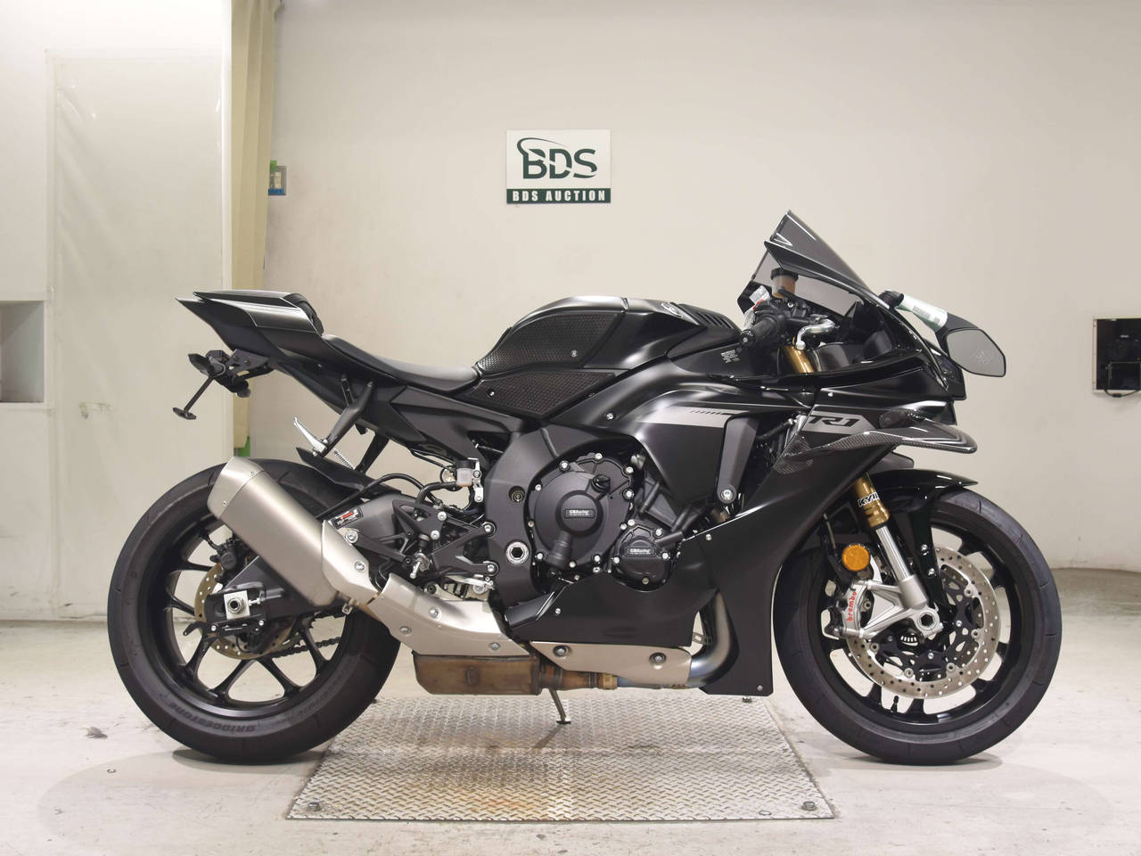 Yamaha YZF-R1