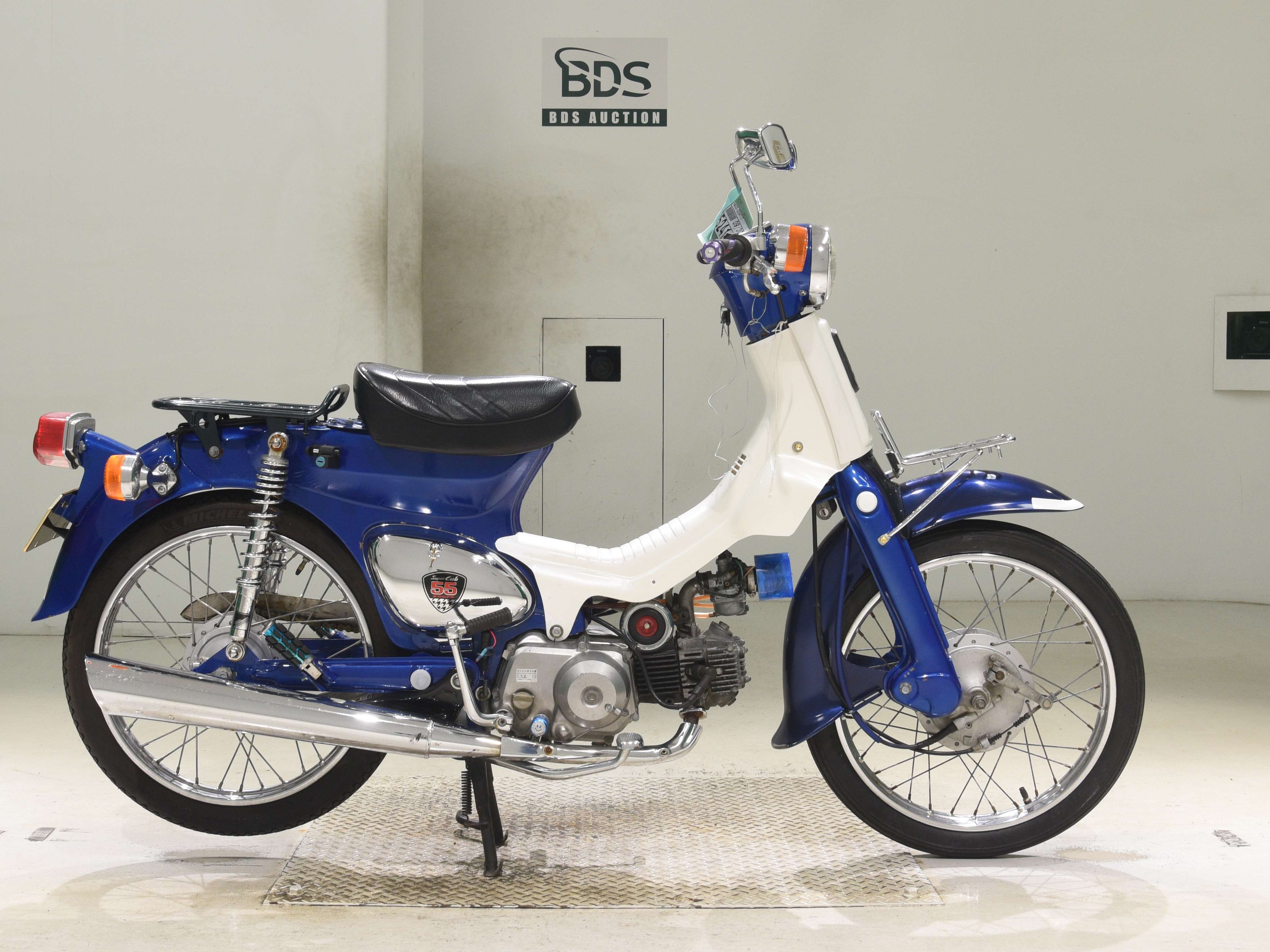 Honda C90