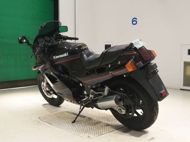 Kawasaki GPZ1000RX — фото 6