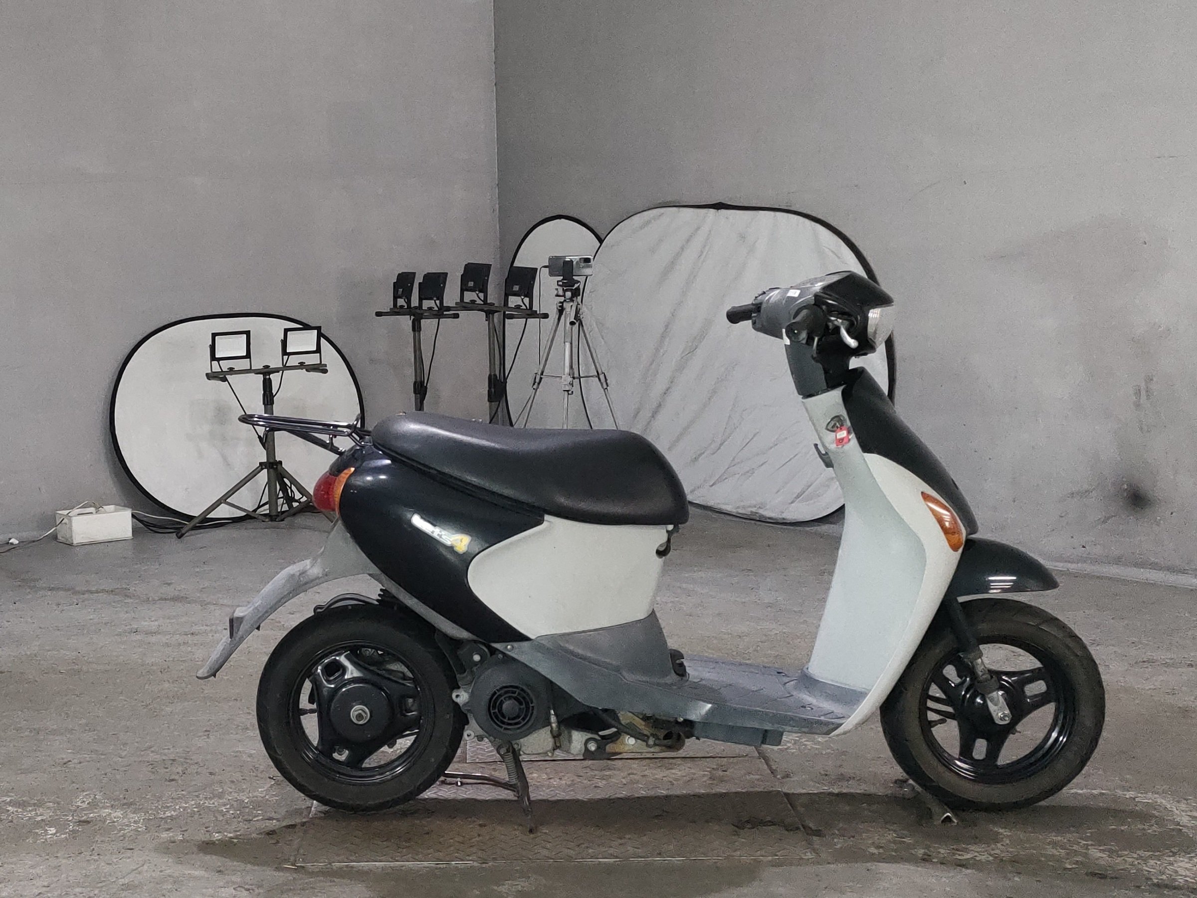 Suzuki LETS4