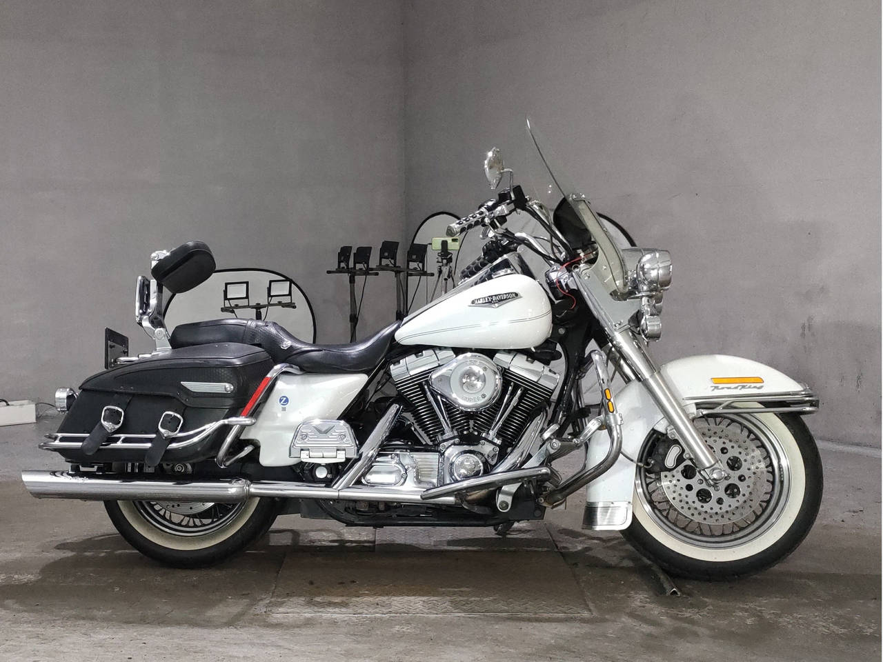 HD ROAD KING FLHRCI1450