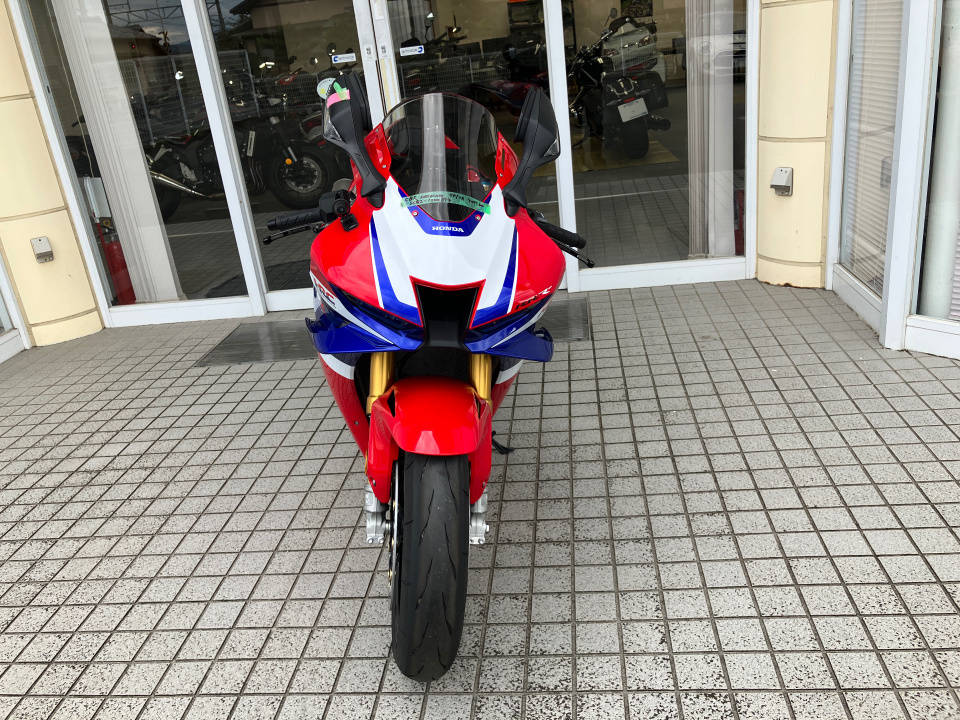 Honda CBR1000RR-R FB — фото 4