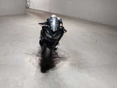 Kawasaki NINJA ZX-25R — фото 3