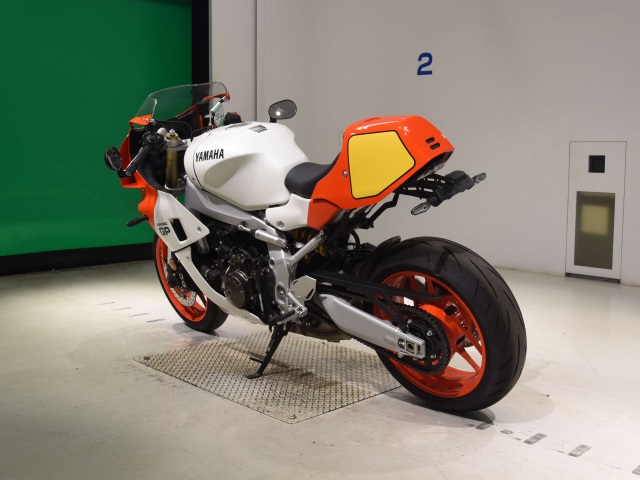 Yamaha XSR900GP — фото 6