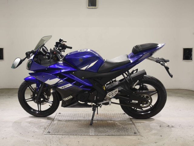 Yamaha YZF-R15 — фото 2