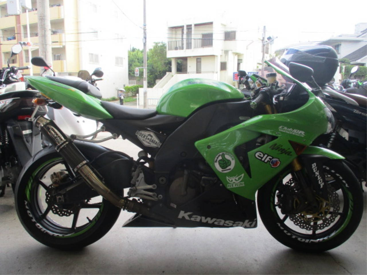 0088] Kawasaki NINJA ZX-10R - ZXT00C-013735