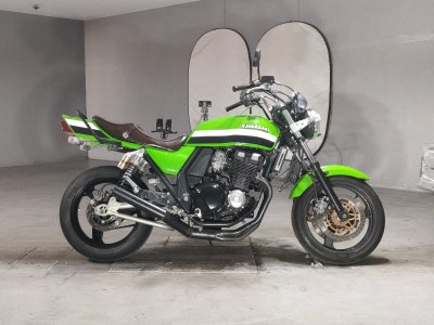 Kawasaki ZRX 400