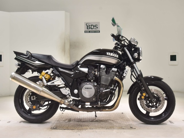 Yamaha XJR1300