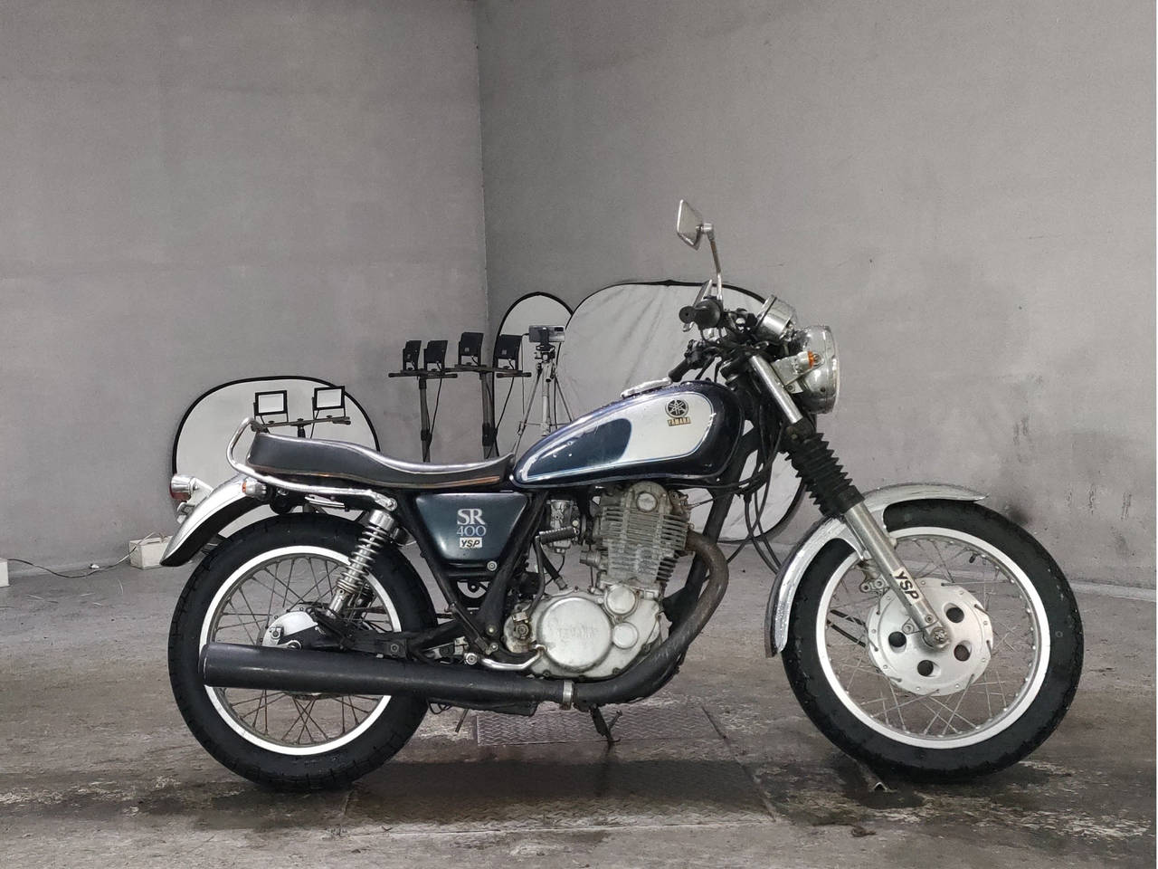 Yamaha SR400