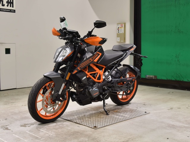 KTM 125 DUKE — фото 4