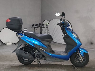 Suzuki SWISH
