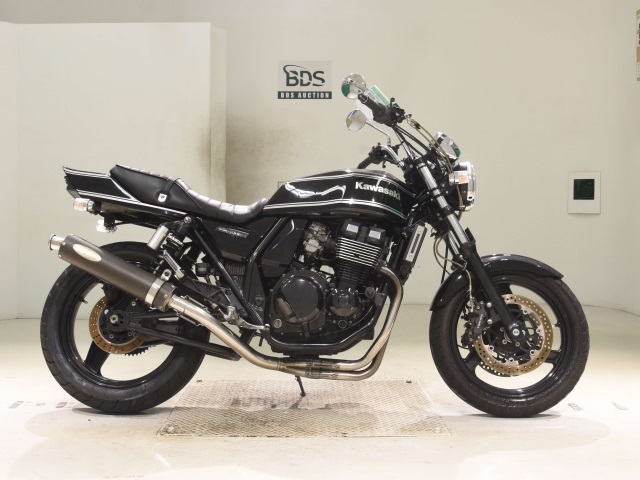 Kawasaki ZRX400