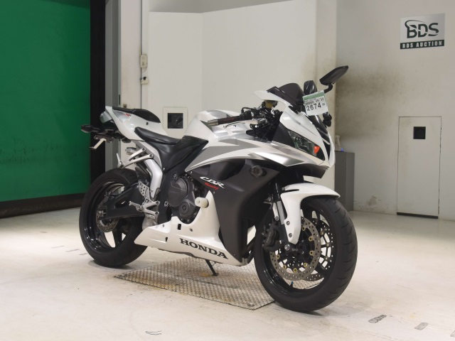 Honda CBR600RR — фото 3