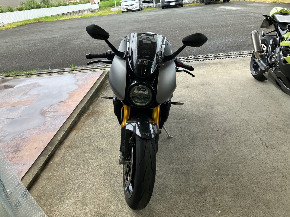 Triumph TRIPLE 1200 RR — фото 4