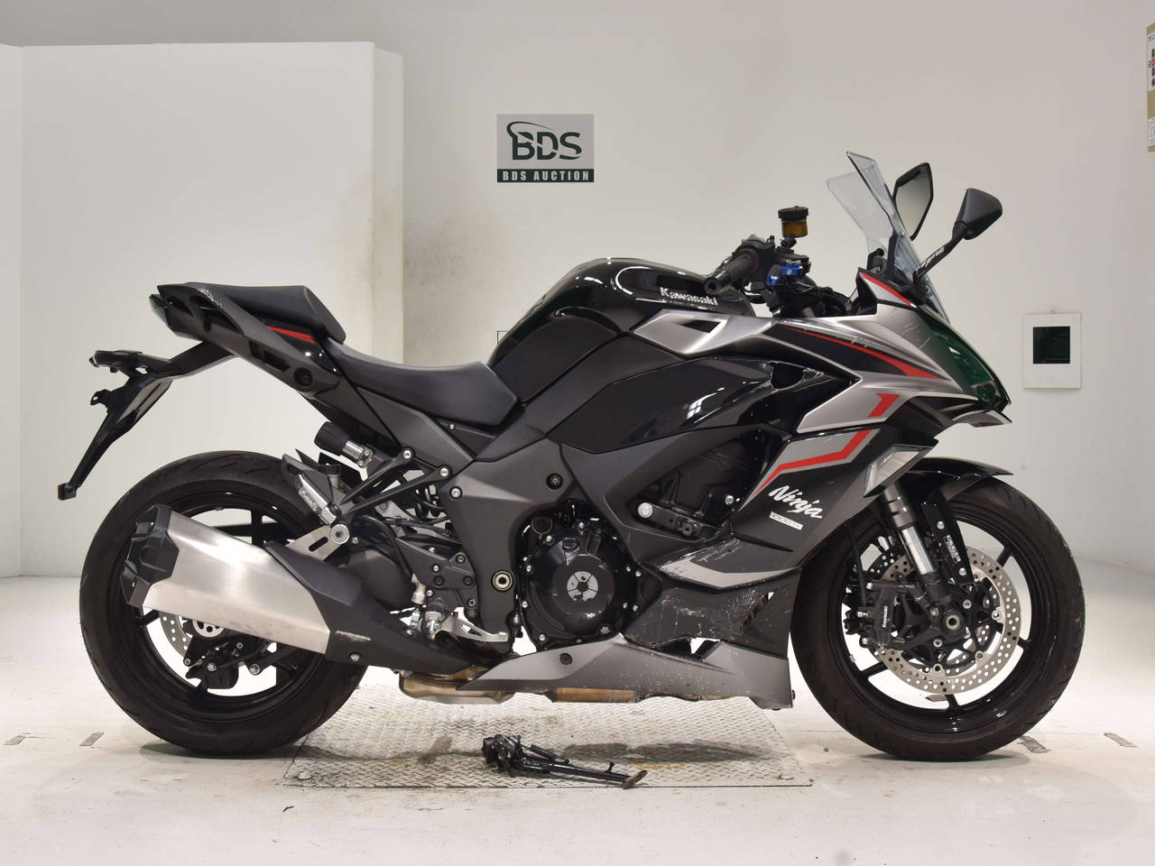 0467] Kawasaki NINJA1000SX - ZXT02K-043522