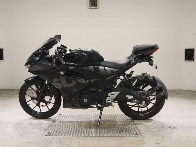 Suzuki GSX-R125A — фото 2
