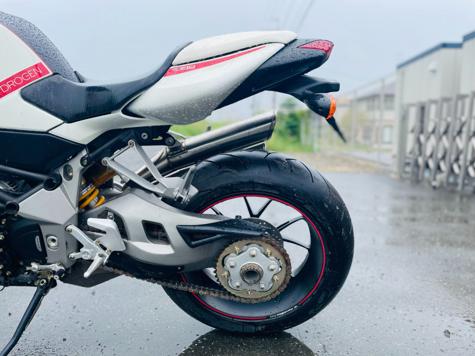 MV Agusta BRUTALE 910R — фото 12