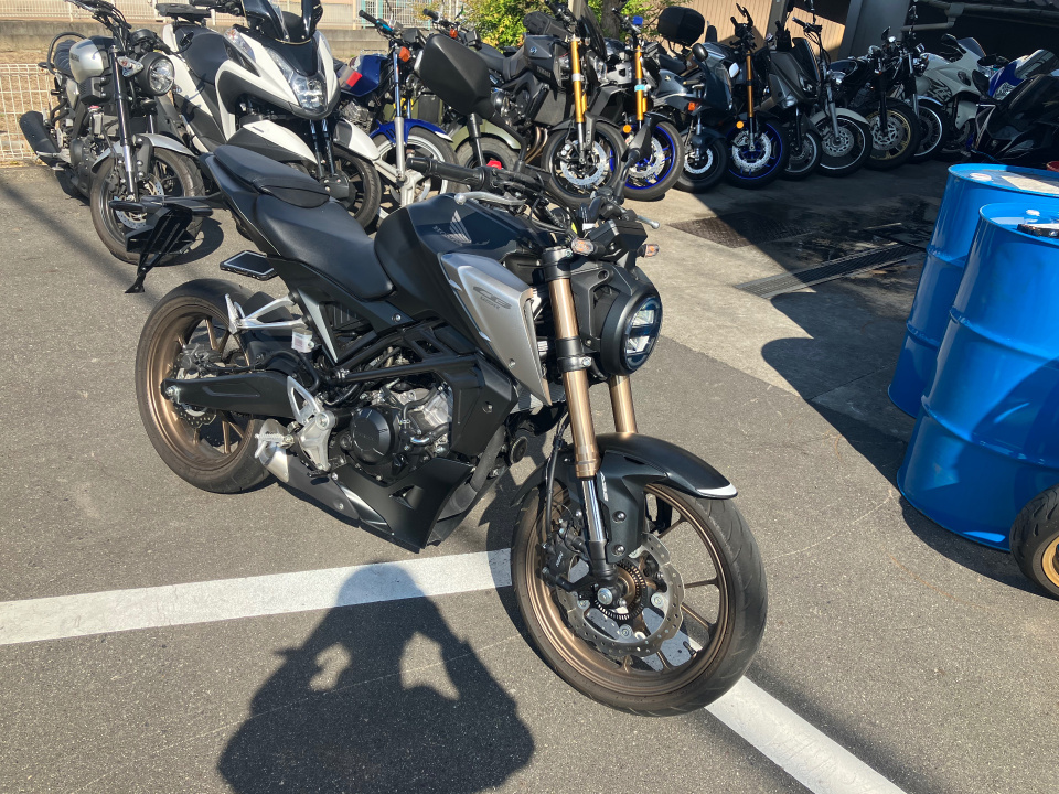 Honda CB125R