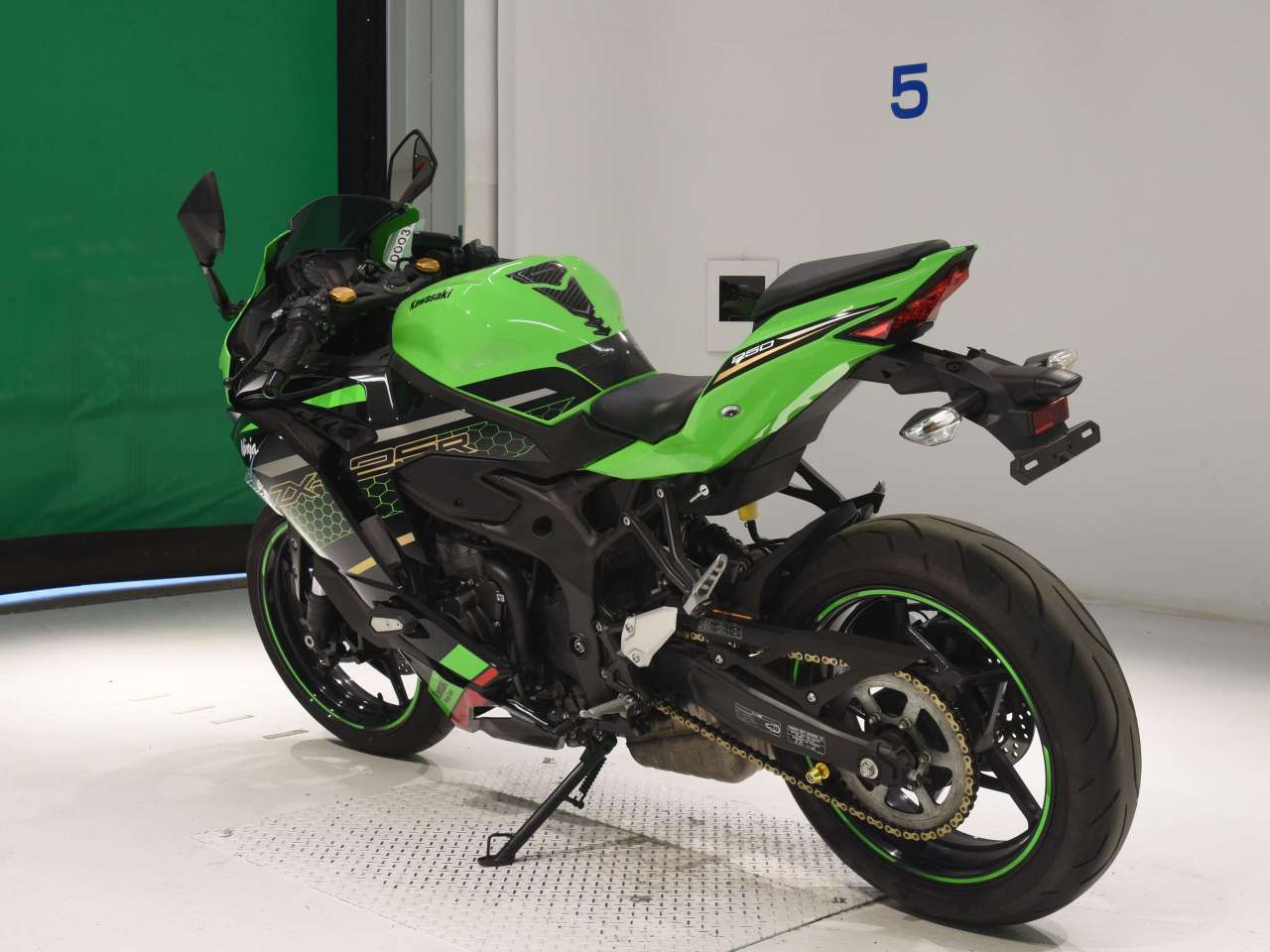 0003] Kawasaki NINJA ZX-25R - ZX250E-A03953